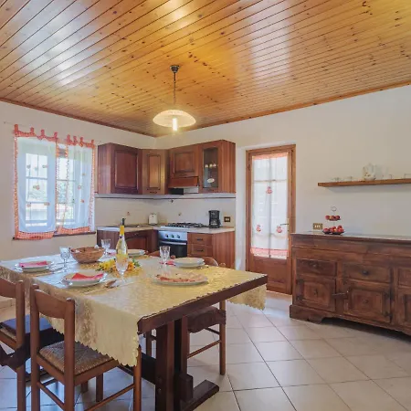 Апартаменты Locazione Turistica Fontanella-3 Montemagno (Lucca)